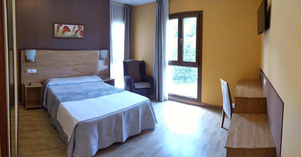 Hotel Santa Cristina Pola de Lena Exterior photo